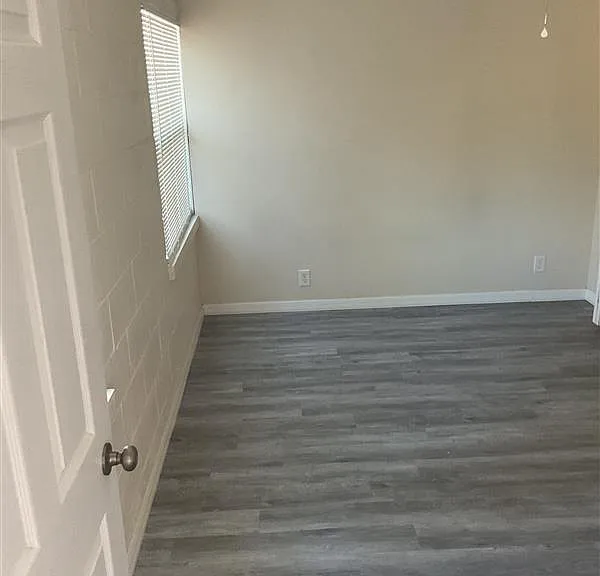 9333 Park Blvd #1 — Photo 21