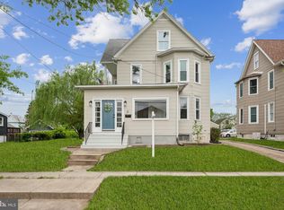 21 W Bettlewood Ave, Oaklyn, NJ 08107