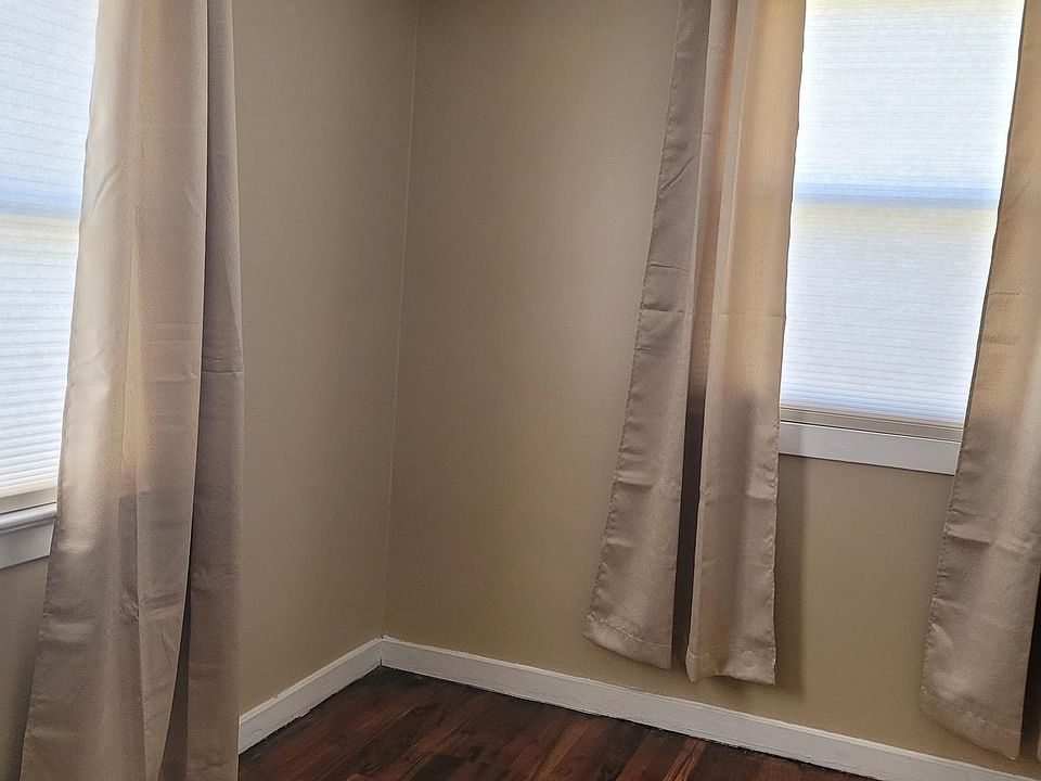 3rd bedroom all hard wood floors