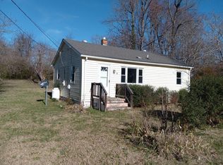 816 3rd St, Blackstone, VA 23824