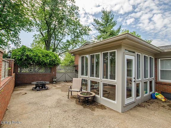 4th image of 318 Shadyview Dr
