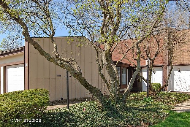 1st image of 61 Briarwood Sq