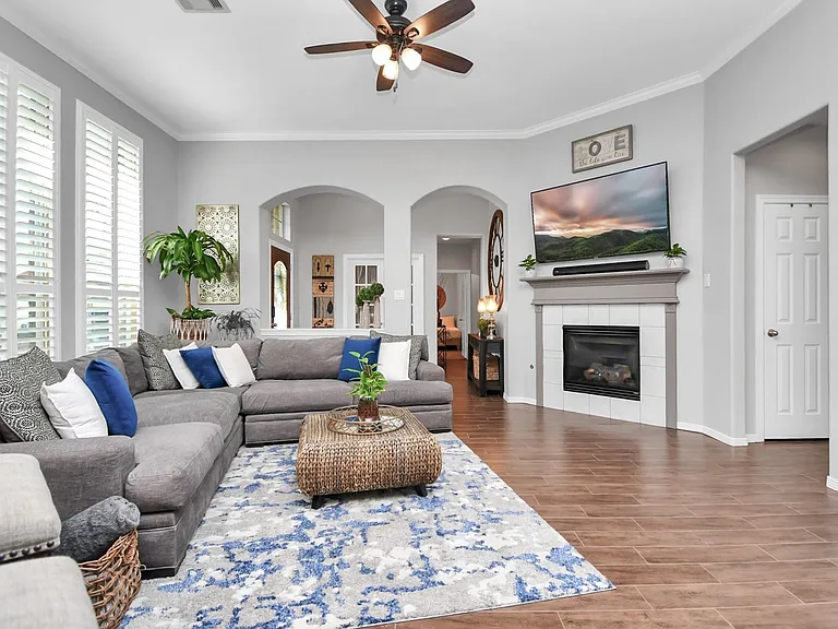 8624 Sunset Loch Dr — Photo 7