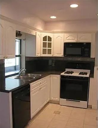 2nd image of 11650 NW 36th Pl
