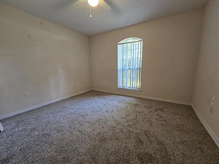 4219 Spindlewick Dr — Photo 27