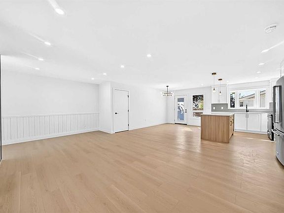 5th image of 23 N Penworth Cres SE