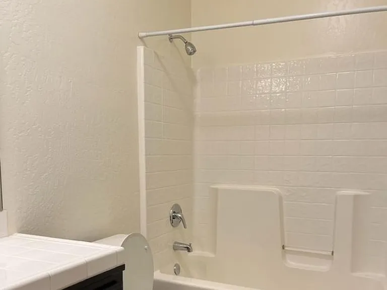 2468 Bay Hill Ave — Photo 22