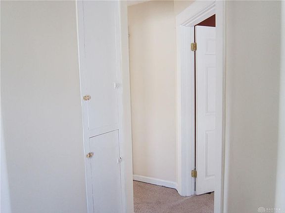 5th image of 37 Castlewood Ave