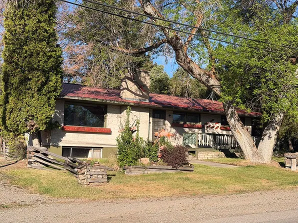 506 Courthouse Dr, Salmon, ID 83467