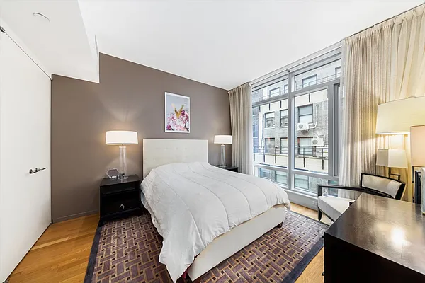 Sold by R New York | media 6