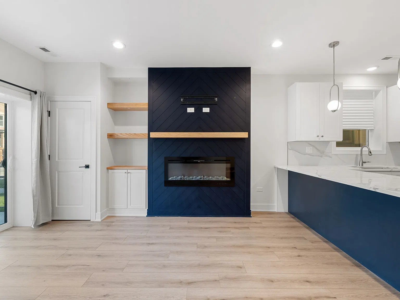 6340 S Drexel Ave — Photo 4