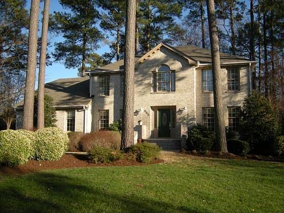 2nd image of 905 Forest Lakes Cir