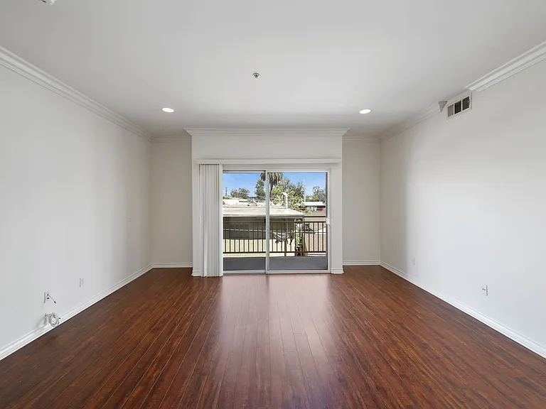 3328 Oakhurst Ave — Photo 15