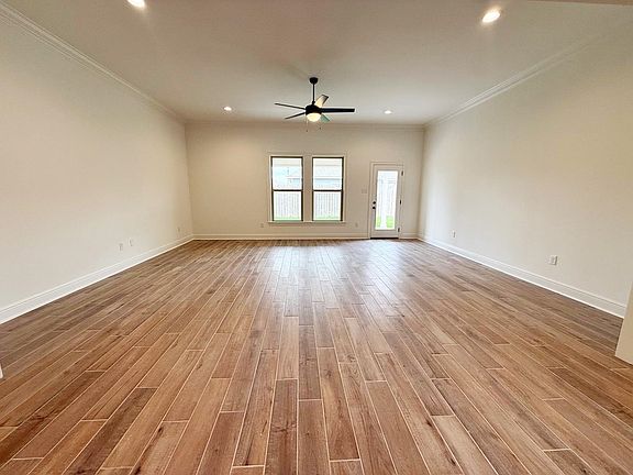 5th image of 3008 Basin Way