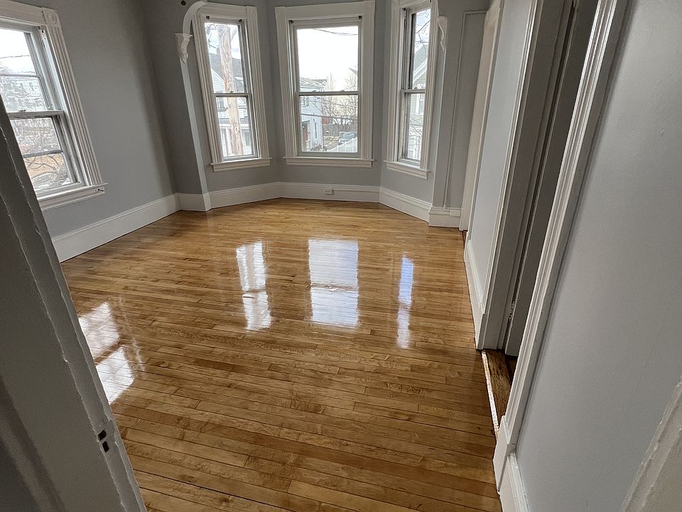 1st image of 58 Calmar St #3