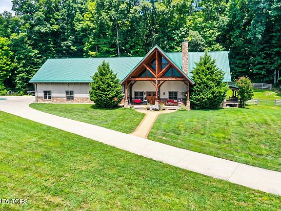 2nd image of 2624 Clinch Valley Rd