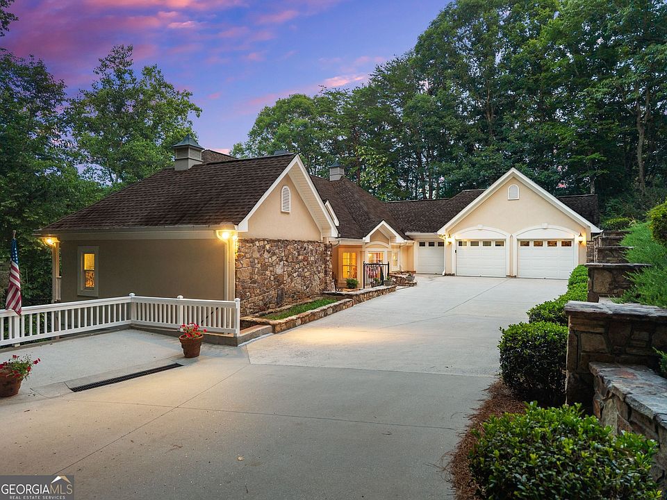 1st image of 2200 Orchard Dr