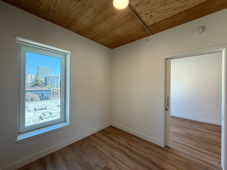 12th Street Apartments — Photo 47