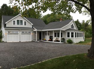40 Holland Rd, Kennebunk, ME 04043