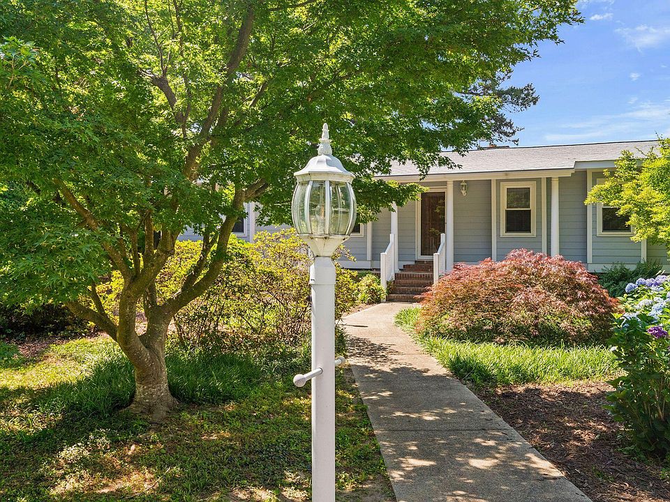 1st image of 4704 Bernie Pl