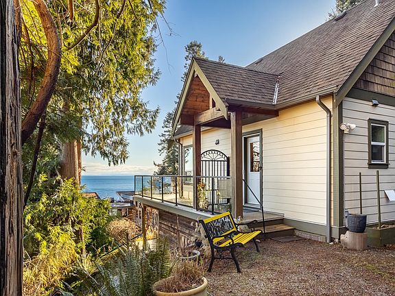 2nd image of 1051 Gower Point Rd