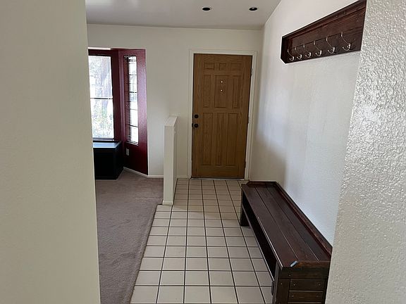 5th image of 8470 N Snowdrop Dr