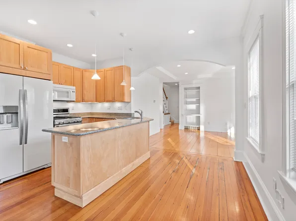 32 Healey St, Cambridge, MA