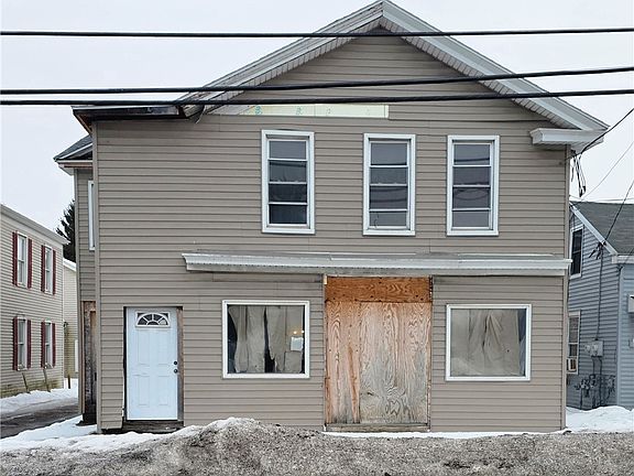 2nd image of 92 Main St