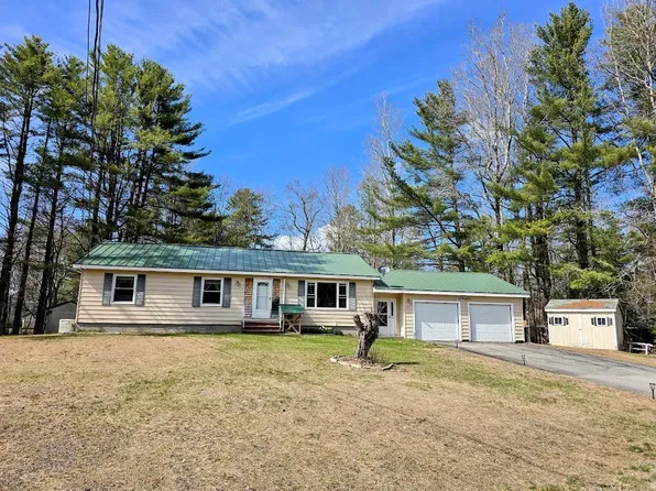 22 Pine Street, Milo, ME 04463