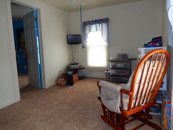 5th image of 10 Terrace Pl