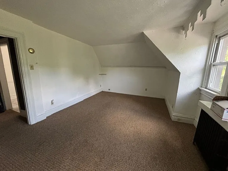 609 S Braddock Ave — Photo 9