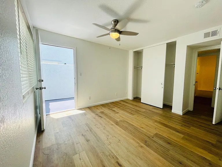 4210 52nd St #104 — Photo 15
