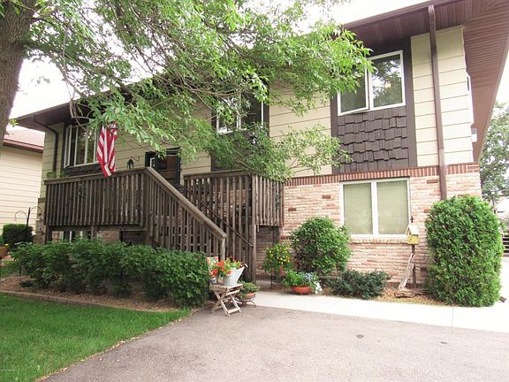 3rd image of 519 6th Ave E APT 3