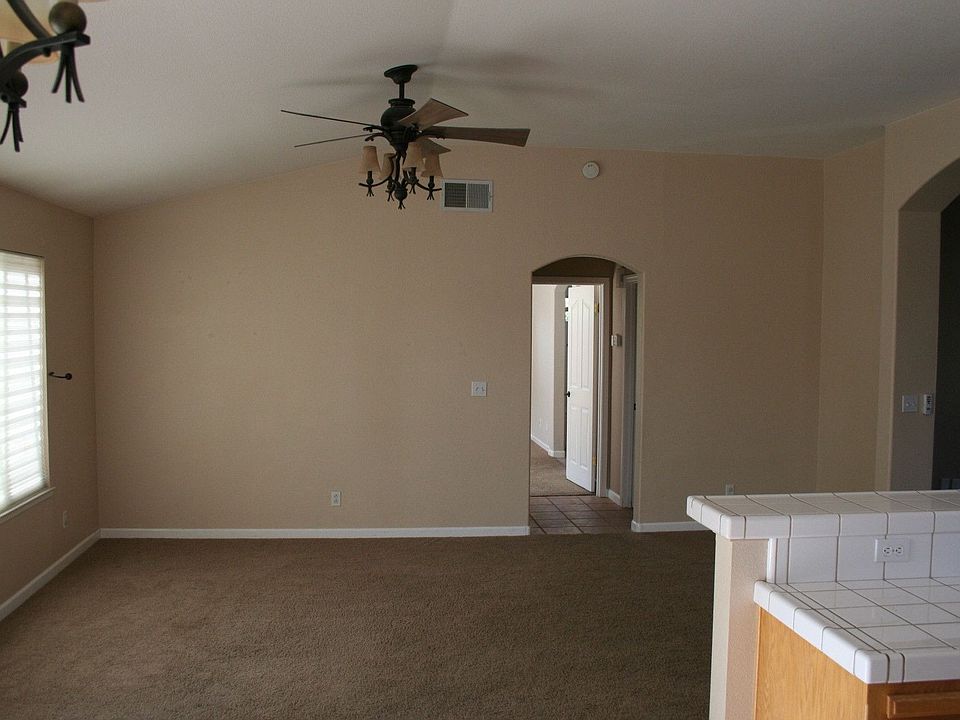 2nd image of 477 Silverhorn Dr