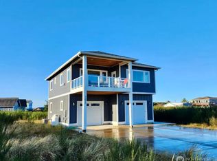 1017 Jetty View Ave SE, Ocean Shores, WA