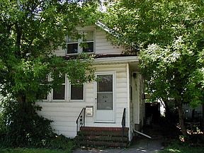 1st image of 221 11th St N