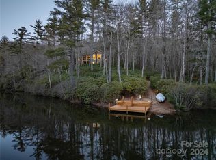 209 Cardinal Dr E, Brevard, NC 28712