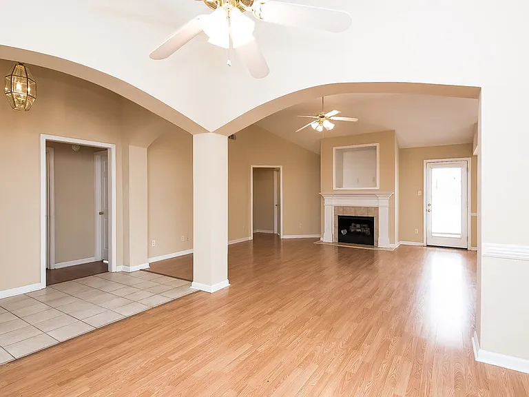 5400 Milton Ridge Dr — Photo 3