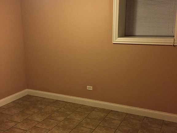 4th image of 5138 N Albany Ave #G