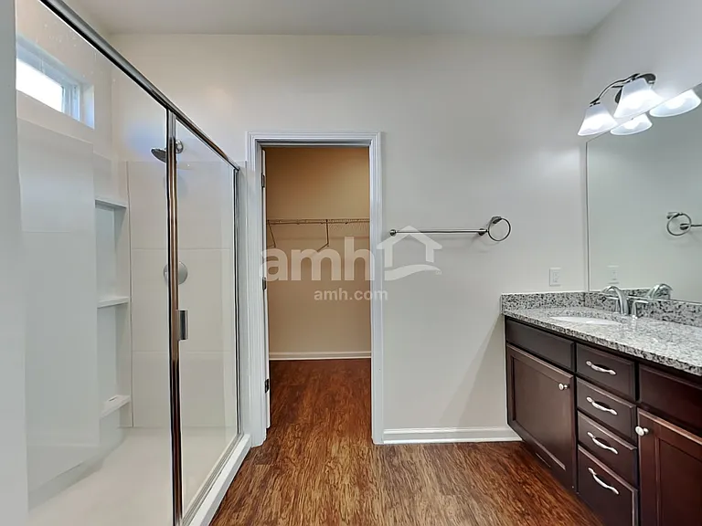 321 Crabapple Cir — Photo 12