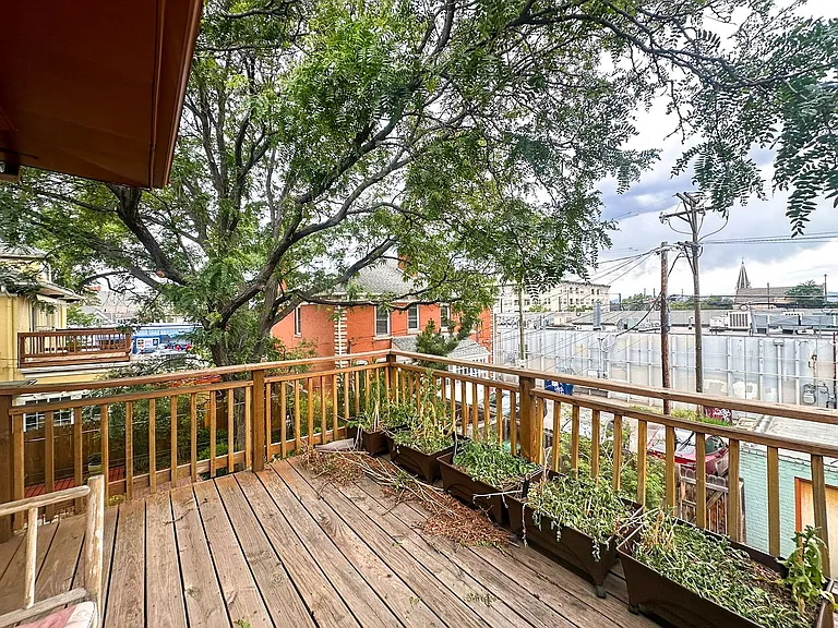315 N Lincoln St — Photo 32