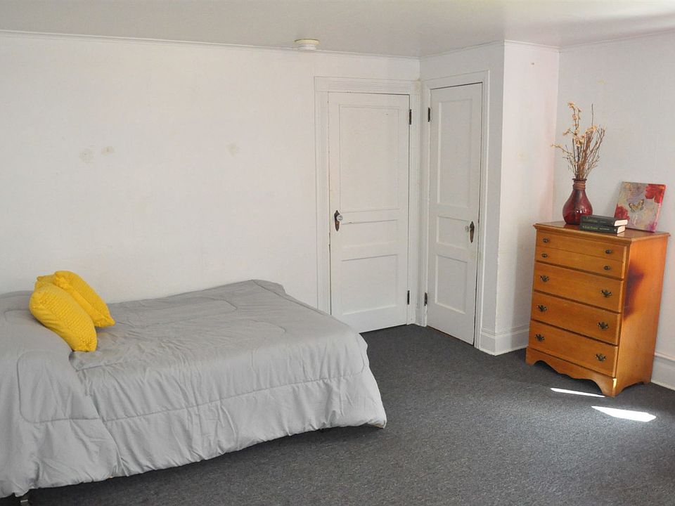 Bedroom #1