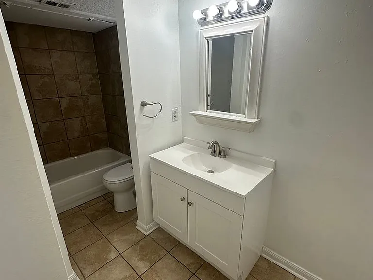 1725 Ridge Oak Pl — Photo 7