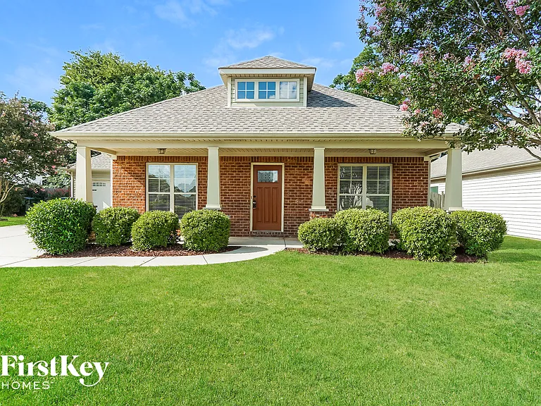 236 Stonecreek Pl — Photo 1