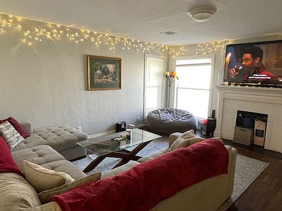 5th image of 1134 NW Oak Ave