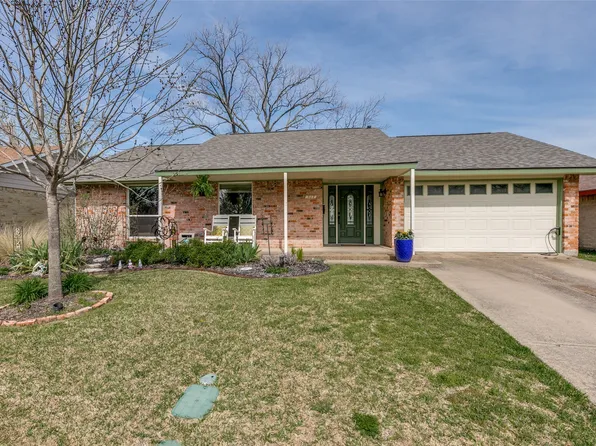 517 Brookview Dr, Garland, TX 75043