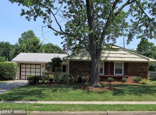 13118 Moss Ranch Ln, Fairfax, VA 22033