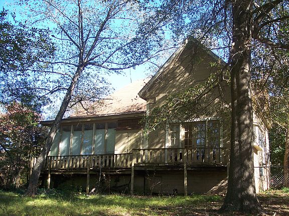 3rd image of 906 Spruce St