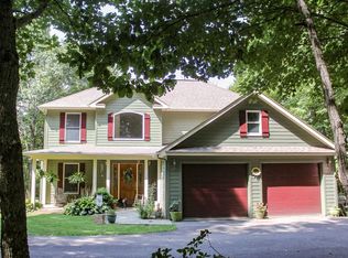 487 Laurel Acres Rd, Burnsville, NC 28714