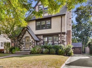 131 Stonehouse Rd, Glen Ridge, NJ 07028